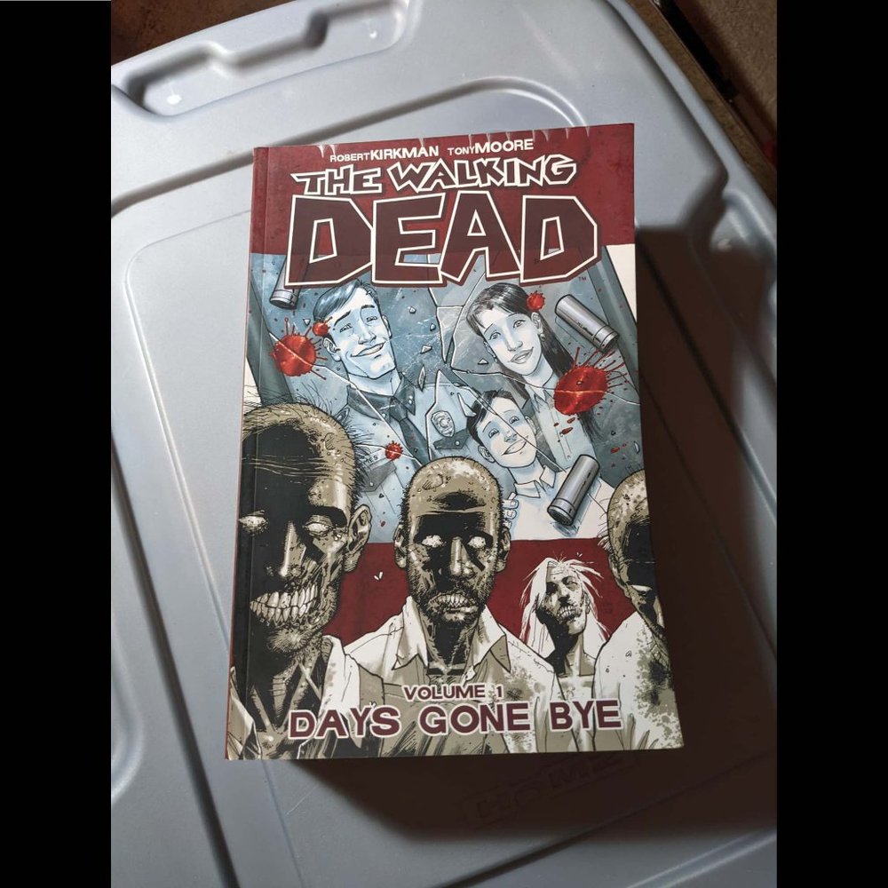 Walking Dead Book Lot